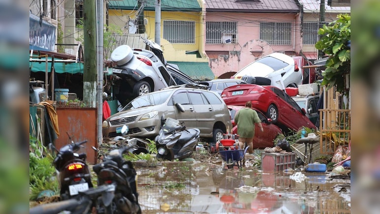 फिलीपीन में तूफान ‘कालमेगी’ ने ली 241 लोगों की जान, आपातकाल घोषित