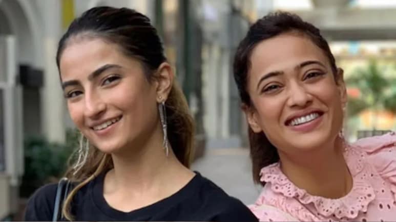 Shweta Tiwari Fitness Secrets: न जिम, न कुछ... फिर भी फिट, श्वेता तिवारी की बेटी पलक ने बताया राज