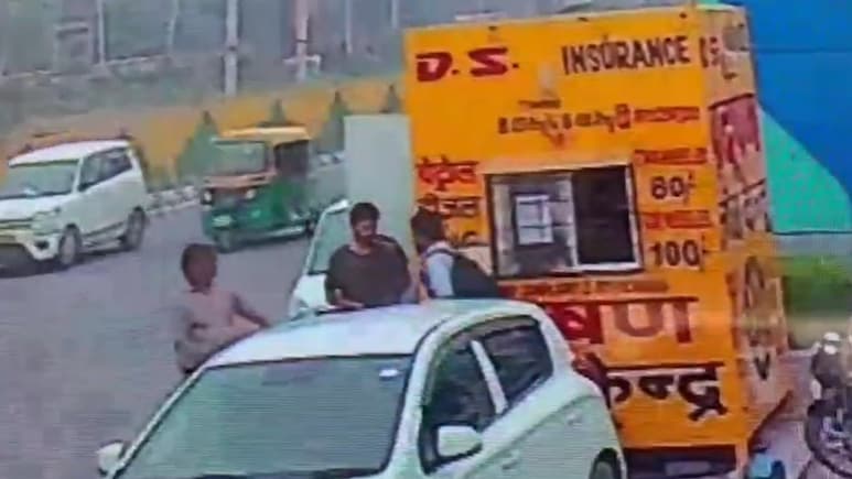 Faridabad Car Dealer Who Sold i20 Used In Delhi Blast Taken Into Custody