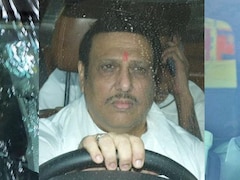 Photos: Salman Khan, Ranveer Singh, Govinda And Aryan Khan Pay Last Respects To Dharmendra At Mumbai Crematorium