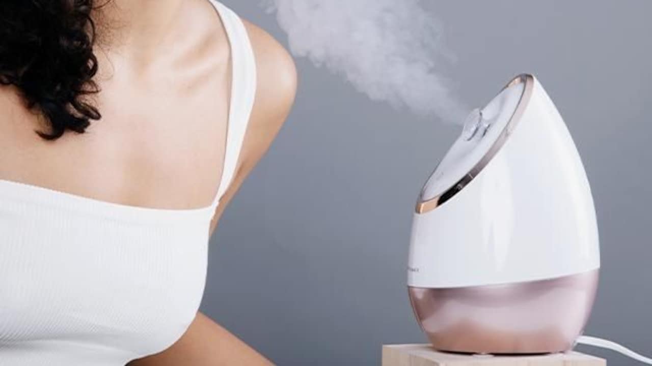 How To Use A Face Steamer Without Breaking Capillaries Or Drying Skin How To Use A Face Steamer Without Breaking Capillaries Or Drying Skin