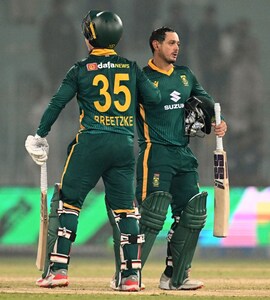 Quinton De Kock Revives International Career With Century As South Africa Thrash Pakistan In 2nd ODI