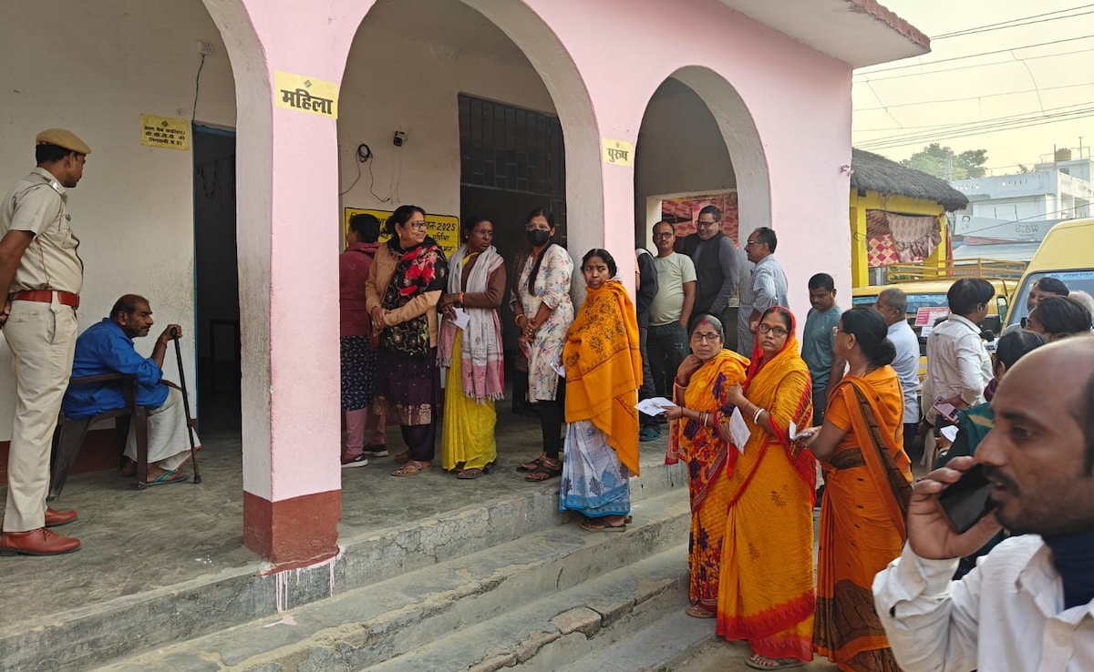 Bihar Election Phase 2 Voting LIVE: बिहार में दूसरे फेज में हो रही बंपर वोटिंग, दोपहर 5 बजे तक 67 फीसद मतदान