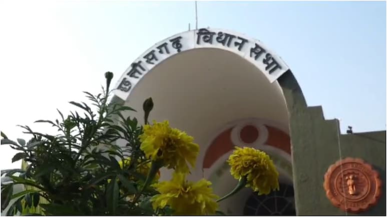 छत्तीसगढ़ में अब धर्मांतरण नहीं होगा आसान, सरकार ला रही कड़ा कानून, चंगाई सभाओं पर प्रतिबंध, जानिए नए ड्राफ्ट में क्या? 