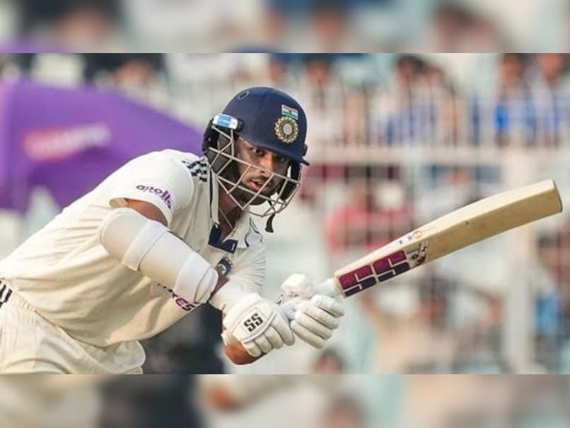 "Where Is Washington Sundar The Test player Being Looked At?" Dinesh Karthik's Blunt Question After 1st Test Loss