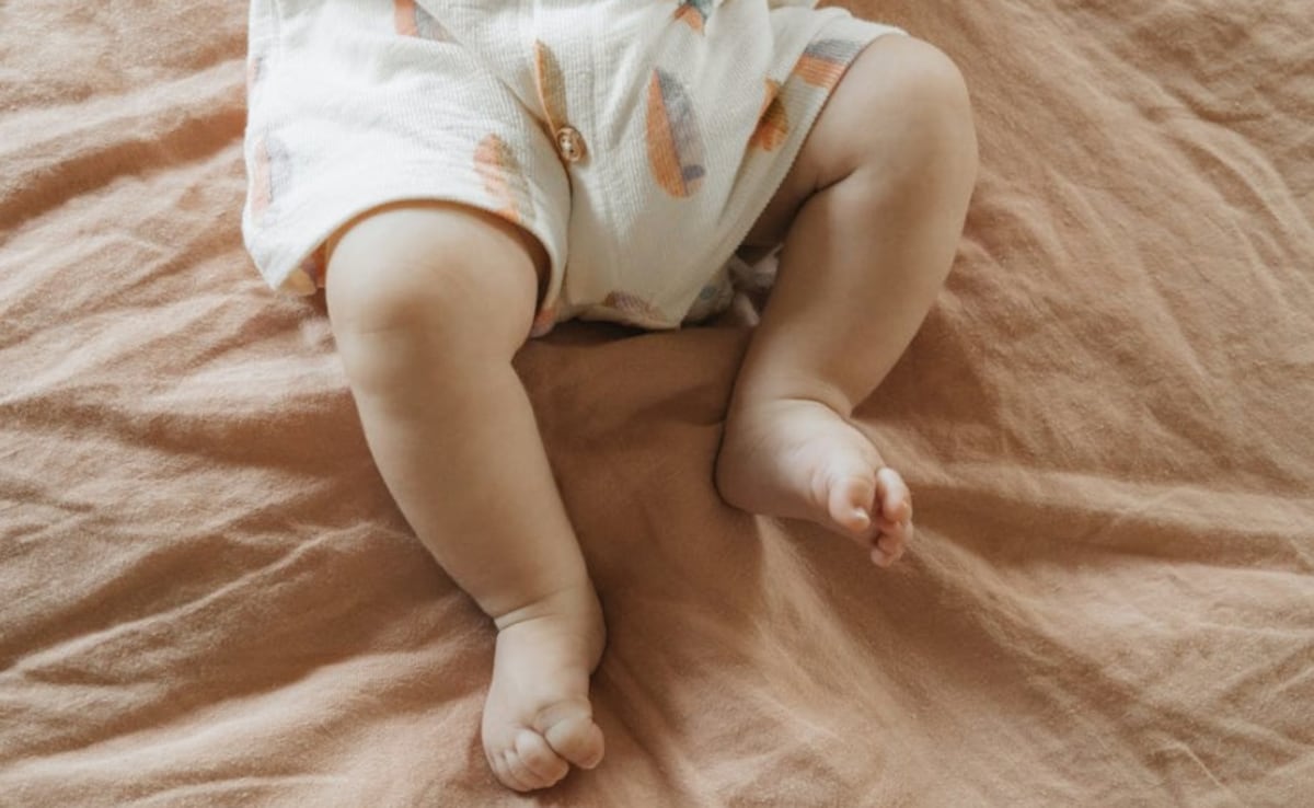 UK Baby Suffers Heart Attack, Loses Tongue After Mistaking Drain Cleaner For Milk: "It's A Miracle He Survived"