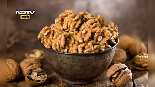 Walnut Benefits: अक्रोड रात्रभर पाण्यात भिजत ठेवून सकाळी खाल्ल्यास काय होईल? शरीराला मिळतील 5 फायदे