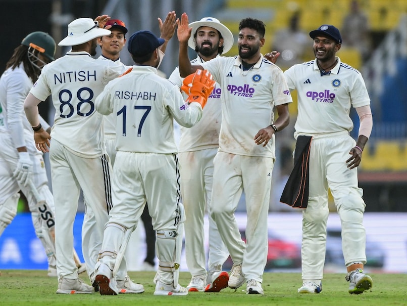 India vs South Africa Live Score Updates, 2nd Test Day 2: India Desperate To Bowl Out South Africa Under 300