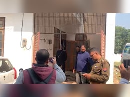 लखनऊ पहुंची दिल्ली धमाके की जांच, गिरफ्तार डॉ. मुजम्मिल के करीबी के घर पुलिस की छापेमारी