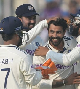 Ravindra Jadeja Heroics Leave South Africa In Deep Trouble; India Smell 1st Test Victory
