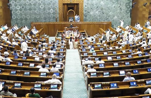 Parliament Winter Session 2025 Live: संसद में आज से ही होगा हंगामा या निकलेगा रास्ता?