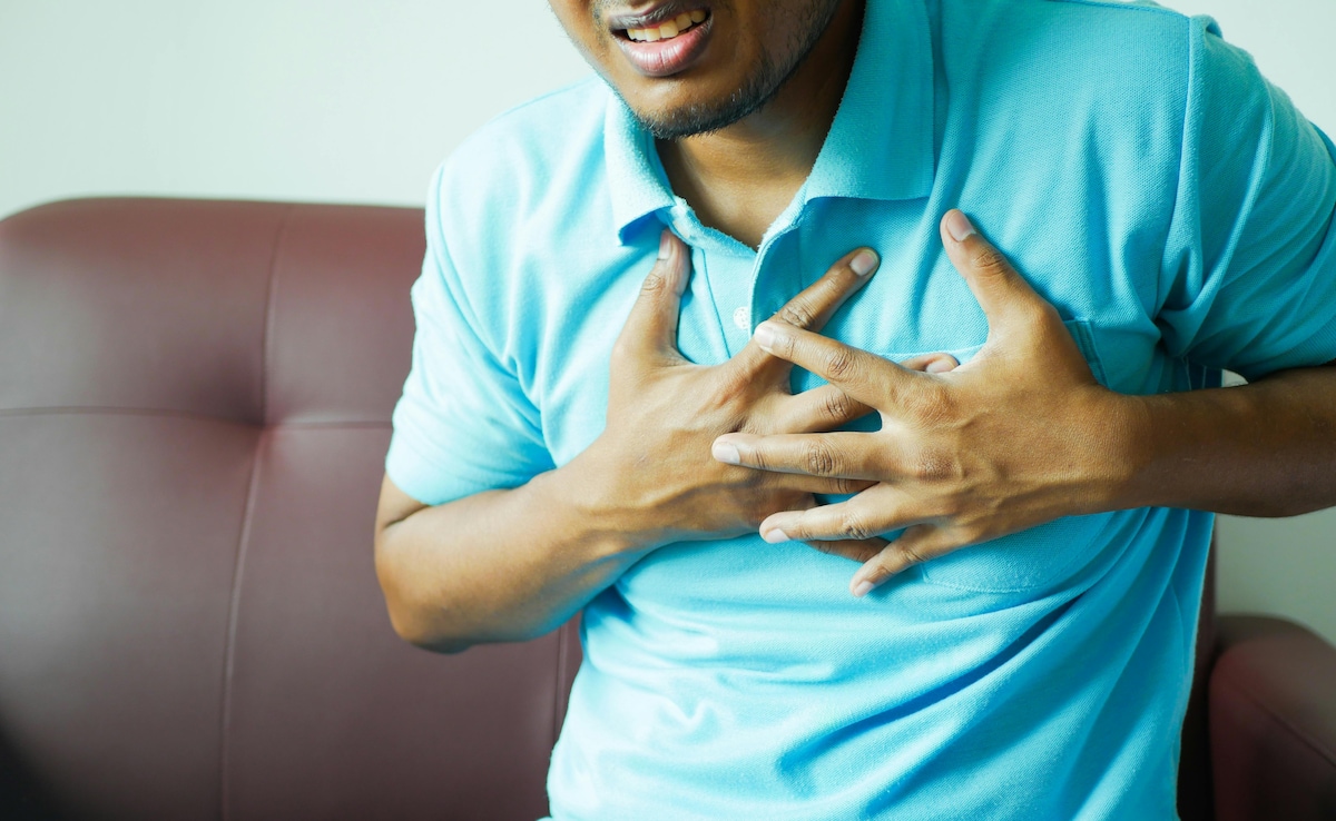 Year-End Party Season May Increase Your Heart Attack Risks, Doctor Warns