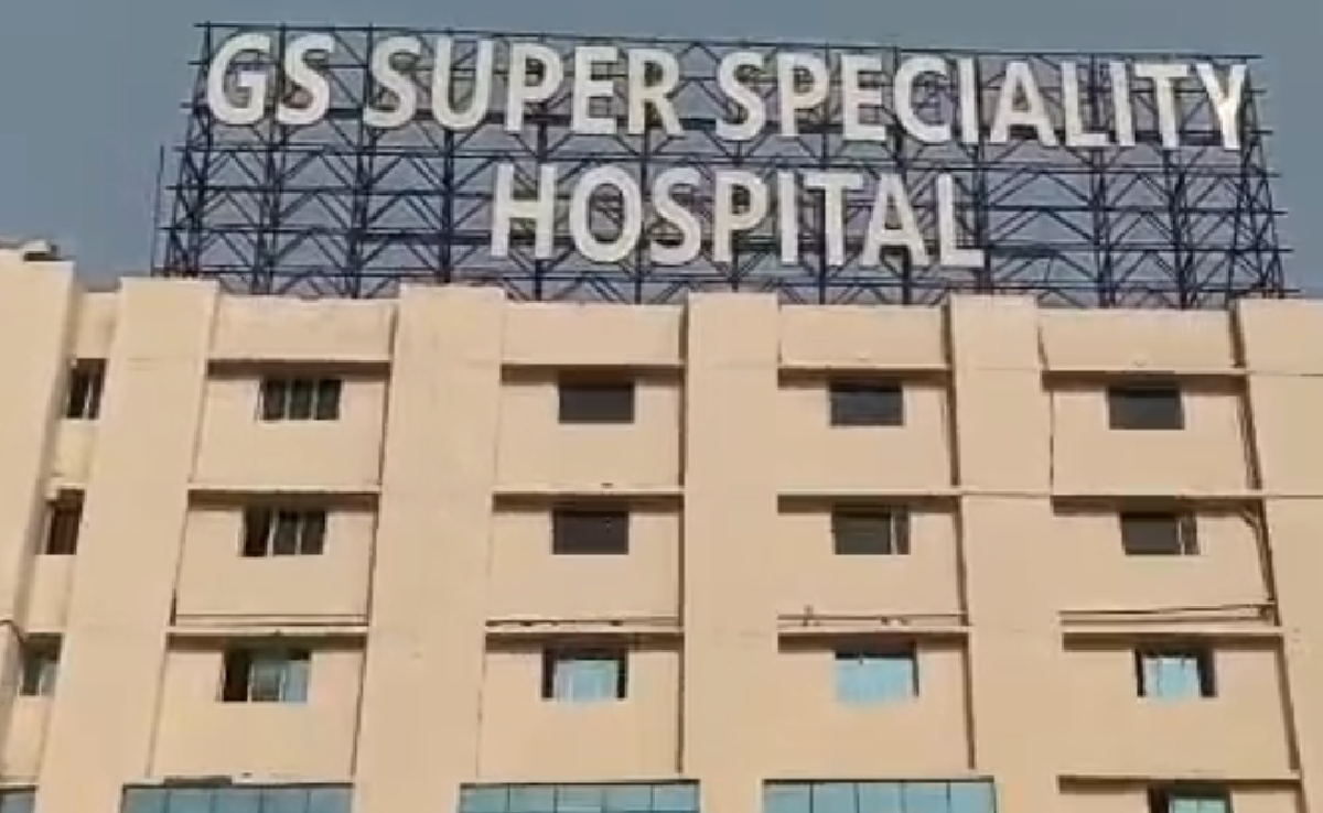 दिल्ली ब्लास्ट केस में एक और डॉक्टर हापुड़ से पकड़ा गया, जैश की लेडी कमांडर डॉ. शाहीन से कनेक्शन 