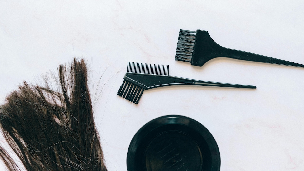 How To Choose The Right Brush For Your Hair Type: Straight, Curly Or Wavy