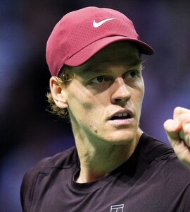 Jannik Sinner Wins Paris Masters, Reclaims World No. 1 Ranking