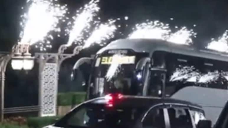 VIDEO: देखिए भारतीय महिला क्रिकेट टीम का ग्रैंड वेलकम, प्रधानमंत्री मोदी से आज शाम होगी मुलाकात