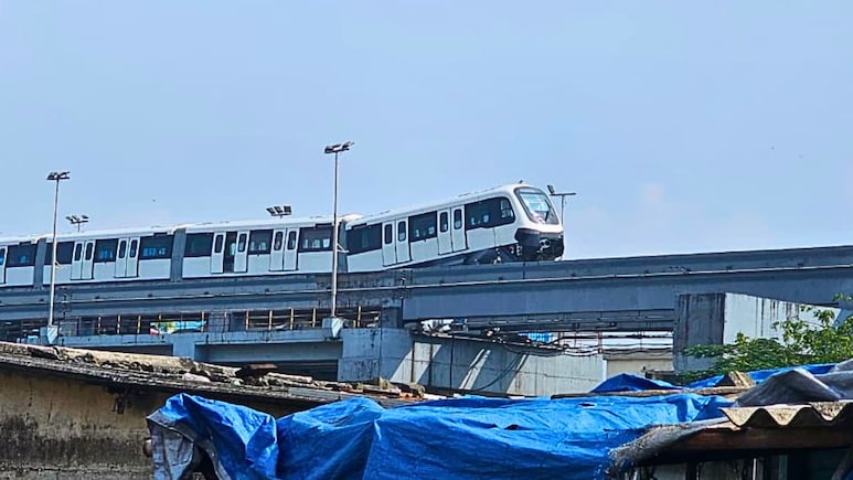 Mono Rail Accident: मोनो रेलचा अपघात नेमका कशामुळे झाला ?  प्रशासनाची गोलगोल उत्तरे