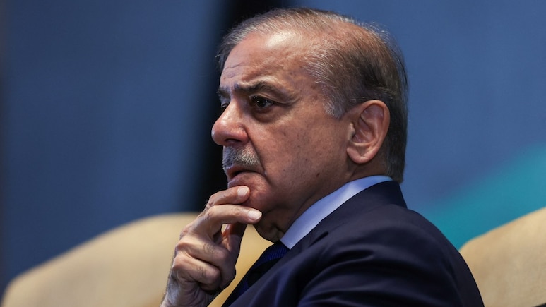 IMF Tightens Noose On Pakistan's $7 Billion Bailout, Imposes New Conditions