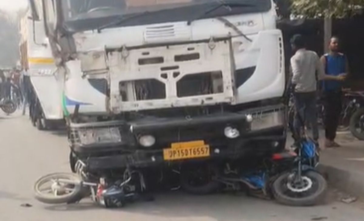 बिहार: मोतिहारी में बेकाबू ट्रक ने कई गाड़ियों को रौंदा, 5 लोगों की मौत