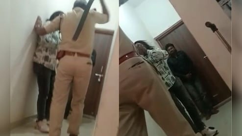 नर्मदापुरम में थाना प्रभारी का थर्ड डिग्री टॉर्चर, युवकों को बेल्ट से पीटा; मांगते रहे हाथ जोड़कर माफी