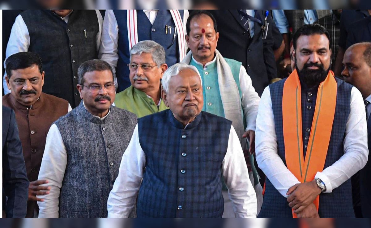 बिहार में उद्योग से रोजगार पैदा करने के दावों के बीच फैक्ट्रियों की संख्या घटी, रोजगार भी पड़ी मार