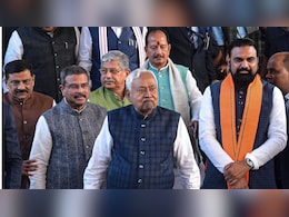 बिहार में उद्योग से रोजगार पैदा करने के दावों के बीच फैक्ट्रियों की संख्या घटी, रोजगार भी पड़ी मार