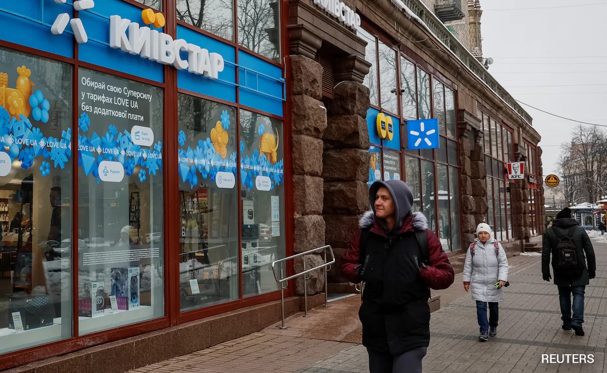 Starlink Launches Europe's First Direct-To-Cell Service In Ukraine