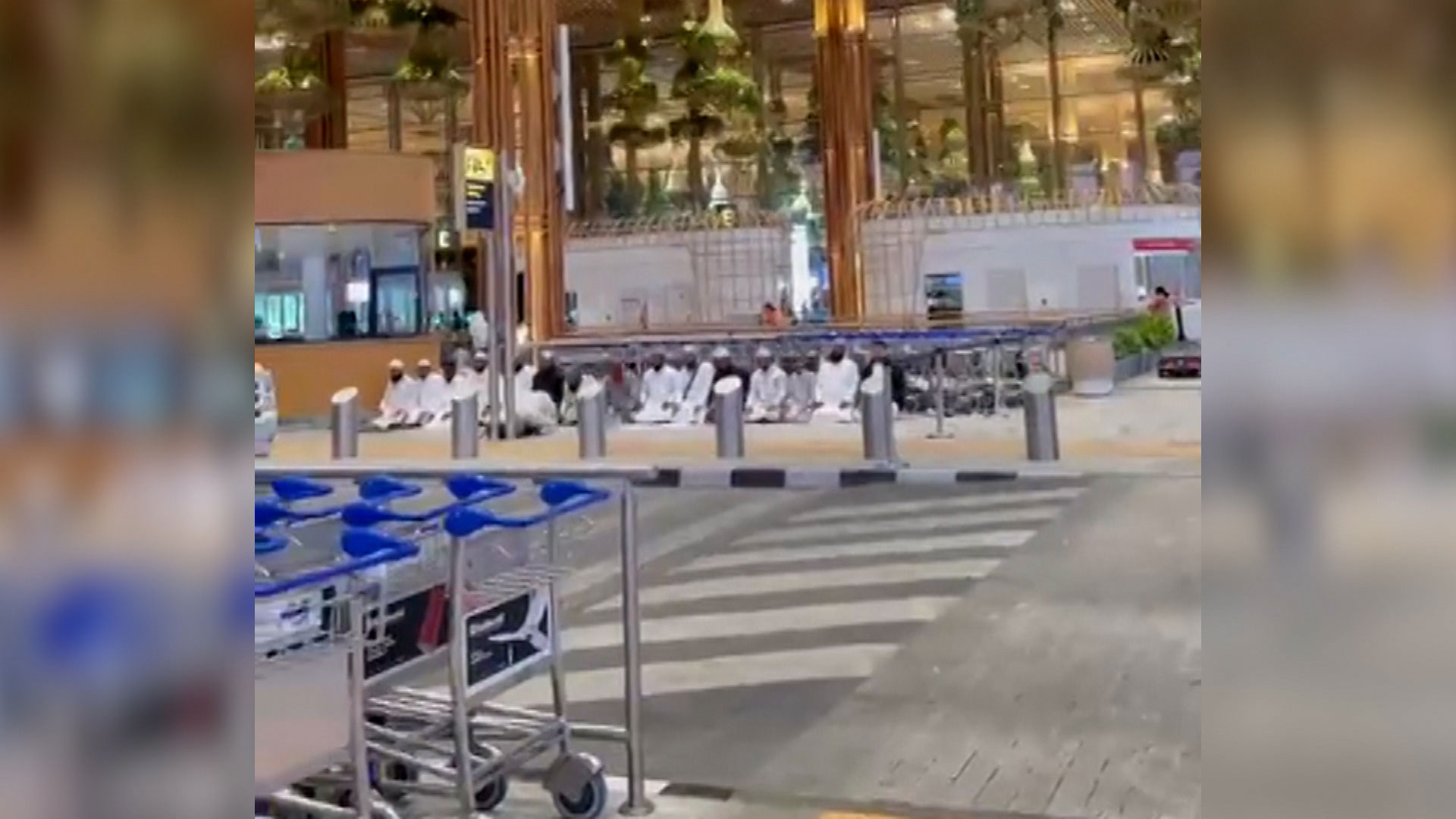 Namaz at Bengaluru Airport Triggers Political Row; BJP Leader Questions CM