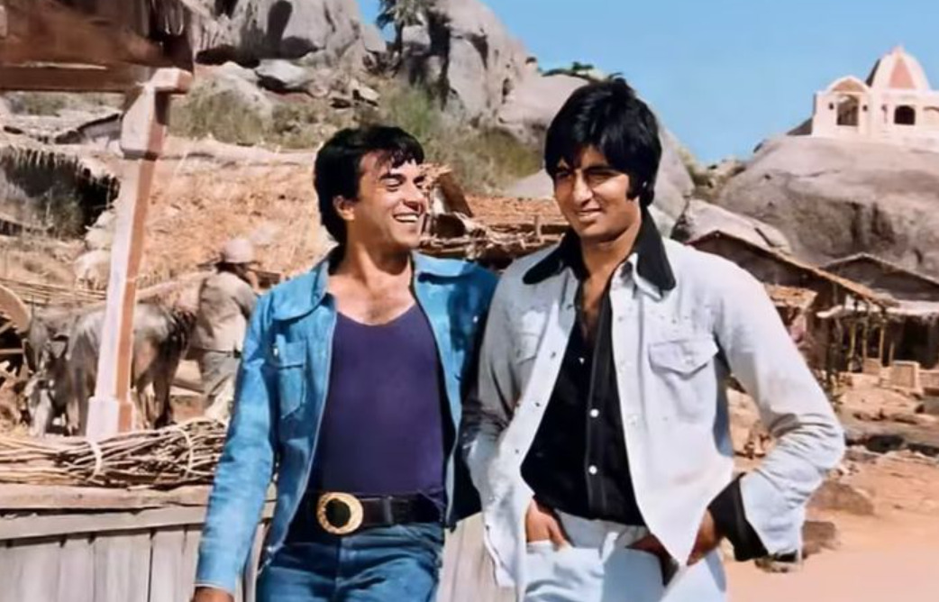 पर्दे पर फिर से लौट रही है शोले, धर्मेंद्र और अमिताभ बच्चन की इस फिल्म में 50 साल बाद दिखेगी ओरिजिनल एंडिंग