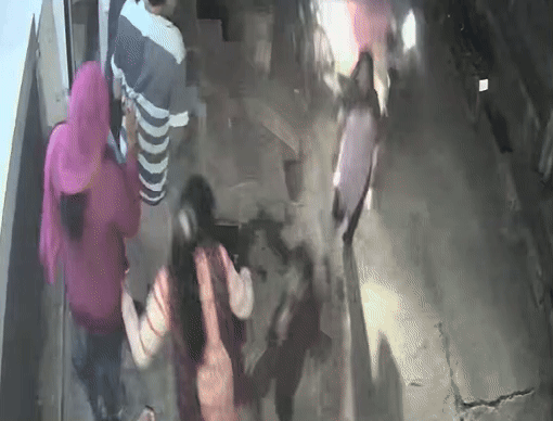 शादी समारोह की भीड़ के बीच तेज रफ्तार कार ने मचाई भगदड़, महिला को कुचला... मौत की वारदात CCTV में कैद