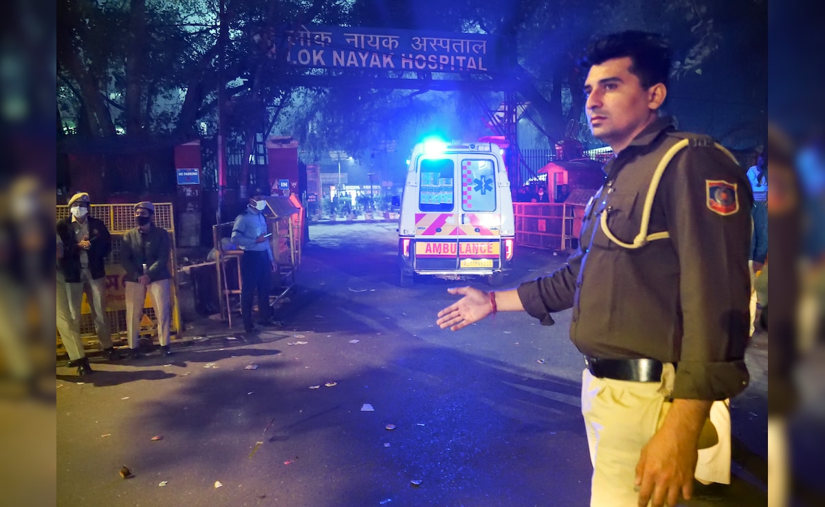 An ambulance rushes to Lok Nayak Hospital after a blast in a car near the Red Fort. ANI