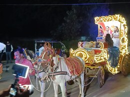 MP की अनोखी शादी: दुल्‍हन बग्‍गी में पहुंची मैरिज हॉल, सोशल मीडिया पर वीडियो वायरल