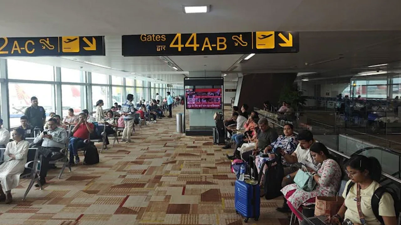 Delhi Airport Chaos: Over 100 Flights Hit Due To Air Traffic Control Glitch
