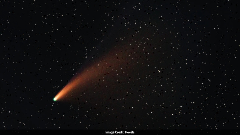 Comet Similar To Interstellar Object 3I/ATLAS Fast Moving Towards Earth