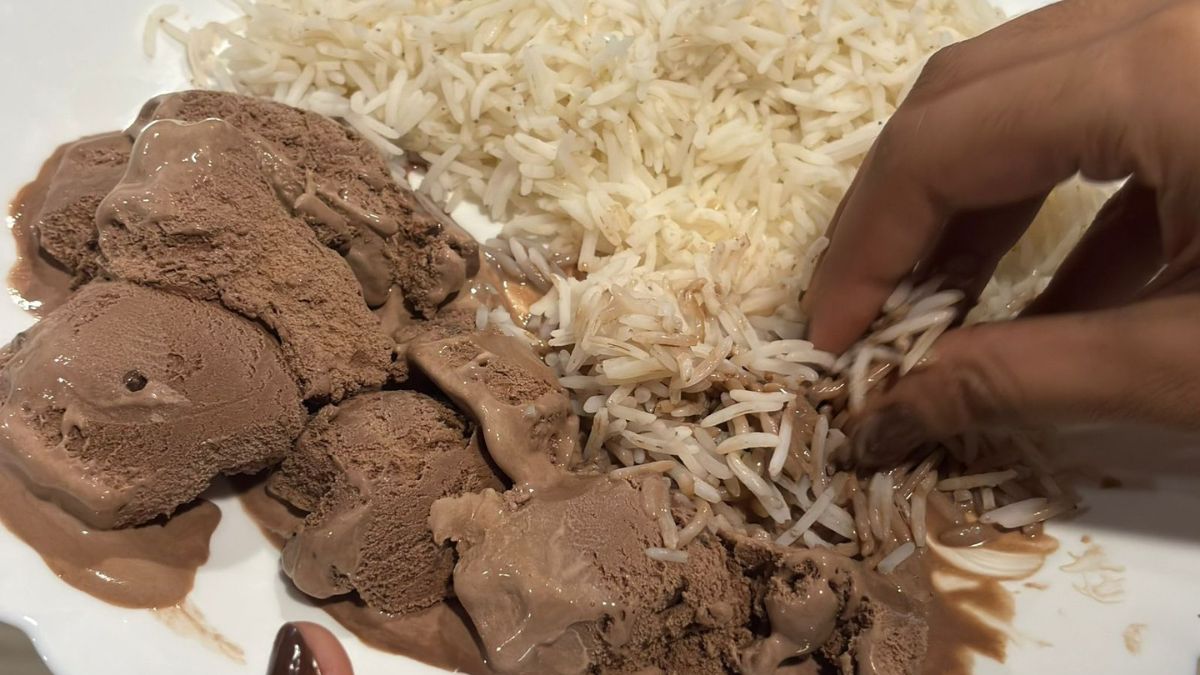 Swiggy Calls Rice And Chocolate Ice Cream 'Best Dessert,' Internet Reacts