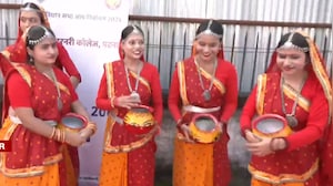 Bihar Elections: Artists Perform Jhijiya Dance At Veterinary College Booth In Patna