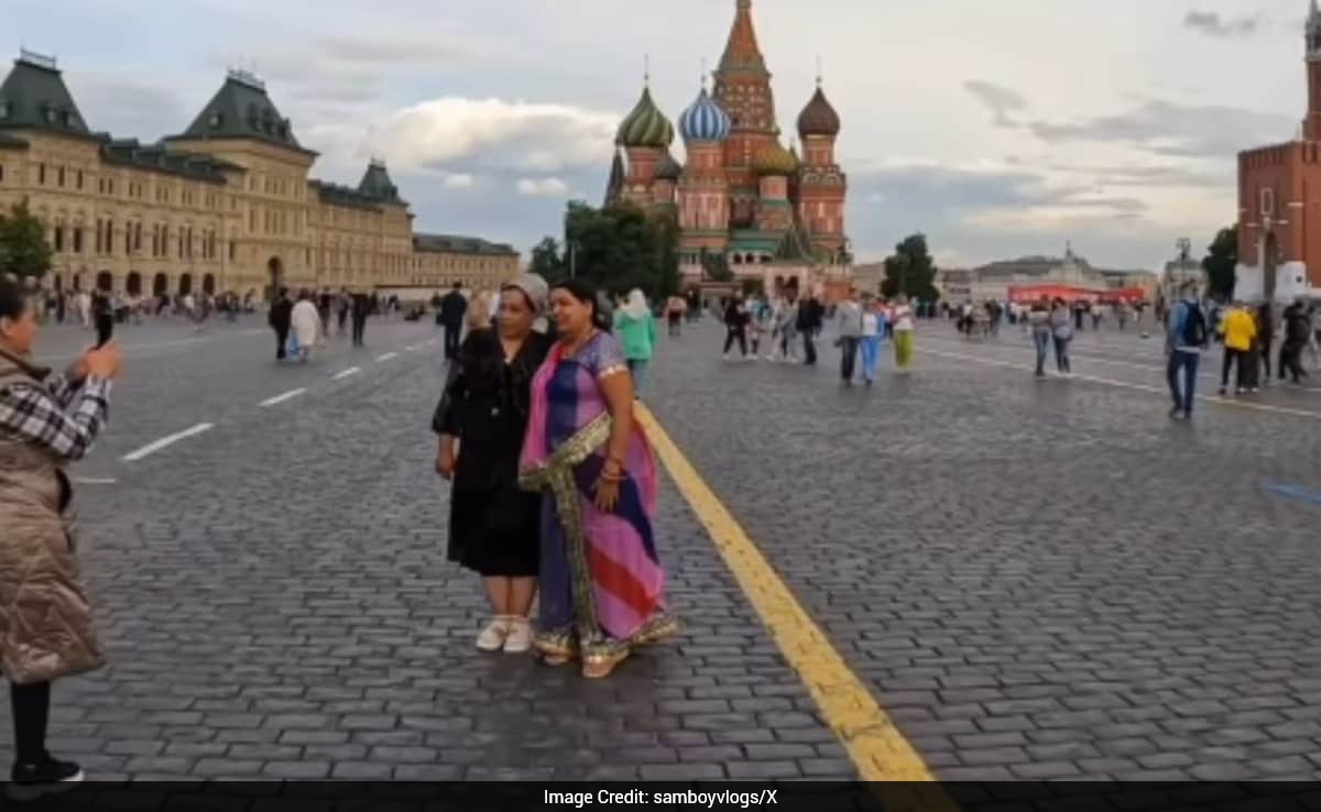Indian Woman In Rajasthani Saree Turns Heads On Russian Streets, Son Says "My Mom Is A Celebrity"