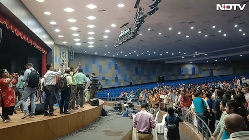 Bengal Poll Officers Protest Outside Poll Body's Office Over SIR Pressure