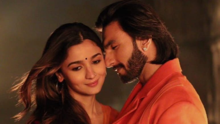 रिलेशनशिप में आ गई खटास? फैसला करना हो रहा मुश्किल? आपके लिए लव गुरु का काम करेगी रणवीर-आलिया की ये फिल्म