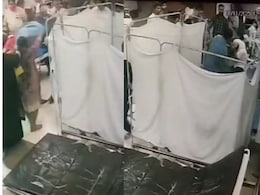 Mumbai News : मुंबईच्या हॉस्पिटलमध्ये 'WWE'! रुग्णाचा मृत्यू होताच नातेवाईकाकडून डॉक्टरांना बेदम मारहाण, Video