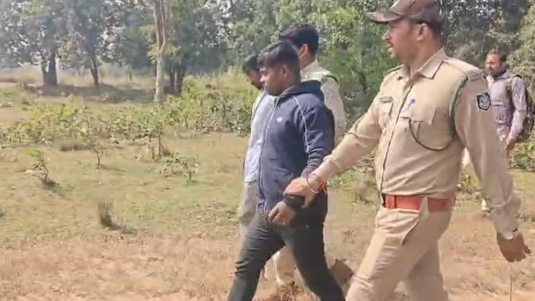 बाघ का शिकार कर शव टुकड़ों में बांटा, फिर खेत-तालाब में छिपाया; आरोपी गिरफ्तार