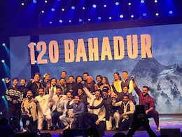 जावेद अख्तर ने कहा, आज भारतीय सेना इस देश की सबसे सम्मानित संस्था है और यह एक सच्चाई है