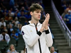 7ft 9in Olivier Rioux, Worlds Tallest Teenager, Becomes Tallest-Ever Person To Play College Basketball