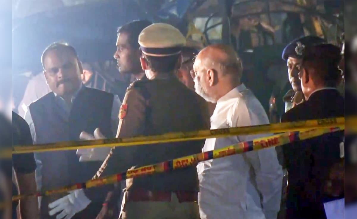 दिल्ली ब्लास्ट : LNJP अस्पताल के बाद, धमाके की जगह पर पहुंचे गृहमंत्री अमित शाह  