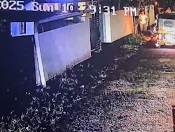 Man Attacked With Machetes, House Stormed After Argument With Auto Driver