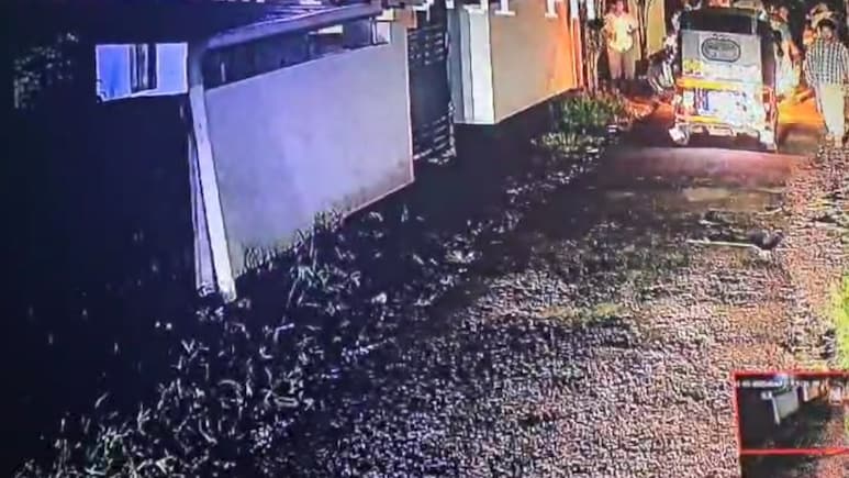 Man Attacked With Machetes, House Stormed After Argument With Auto Driver