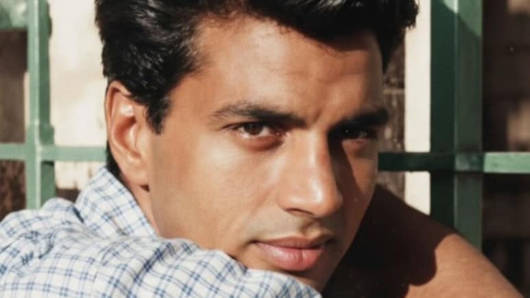 Dharmendra Net Worth: धर्मेंद्र का कितना है नेटवर्थ? 100 एकड़ में बना है आलीशान फार्महाउस, लग्जरी कारों के मालिक