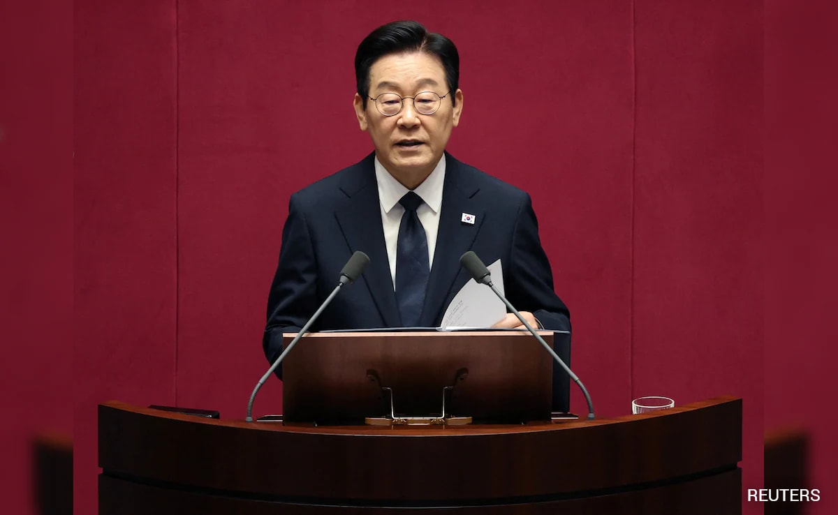 Haunted By His Injury, South Korean President Targets 'Workplaces Of Death'