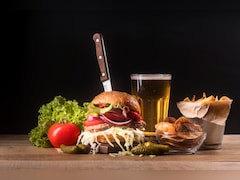 Ultra-Processed Food Lawsuit: अमेरिका में Nestle, Coca-Cola समेत 10 बड़ी फूड कंपनियों पर केस