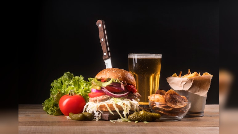 Ultra-Processed Food Lawsuit: अमेरिका में Nestle, Coca-Cola समेत 10 बड़ी फूड कंपनियों पर केस